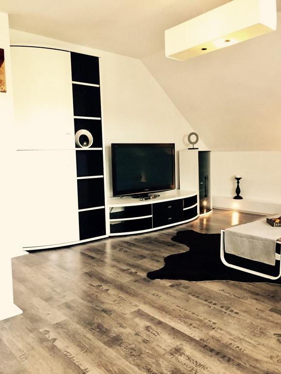 Ferienwohnung H&H Happy Holiday フェルデン・アム・ヴェルターゼー エクステリア 写真
