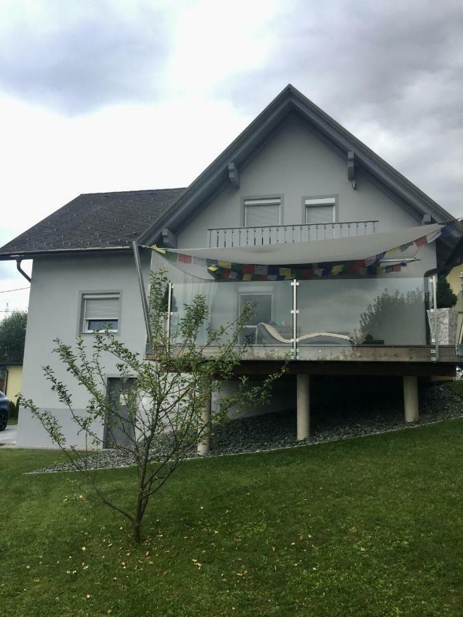 Ferienwohnung H&H Happy Holiday フェルデン・アム・ヴェルターゼー エクステリア 写真