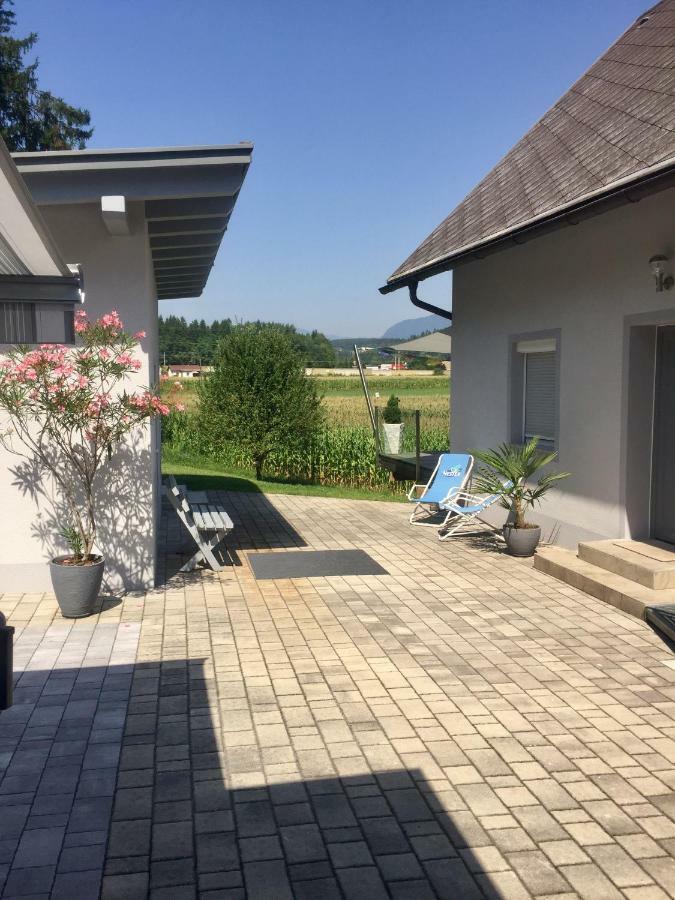 Ferienwohnung H&H Happy Holiday フェルデン・アム・ヴェルターゼー エクステリア 写真